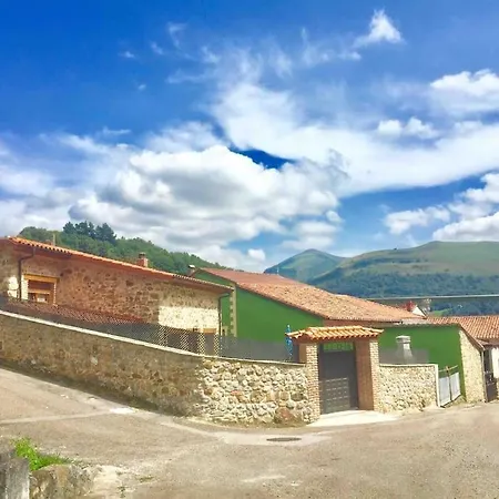 La Casa Del Rio *